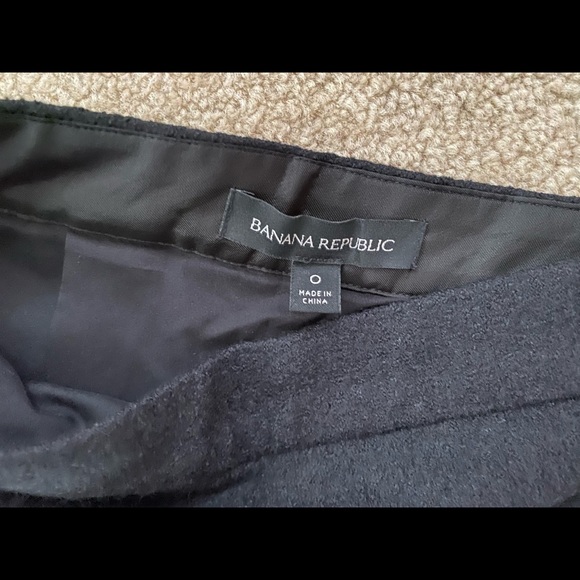 Banana Republic Wool Zip Up Pencil Skirt - Picture 5 of 7